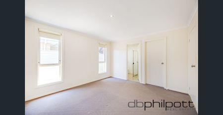 MODERN FAMILY HOME - Photo 4