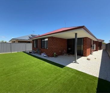 8 York street, Hammond Park - Photo 2