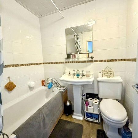 2 bed apartment to rent in NE15 - Photo 4