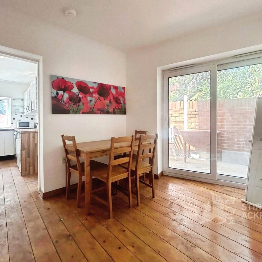 Walnut Tree Close, Guildford, GU1 4UB - Photo 1