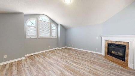 For Lease - 3252 Meadowgate Boulevard Unit# Upper, London South, Ontario - Photo 3