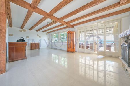 SPACIEUSE AVEC JARDIN, PISCINE ET VUE LAC - Foto 2