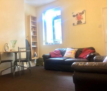 Room in a Shared House, Harold Road, B16 - Photo 1