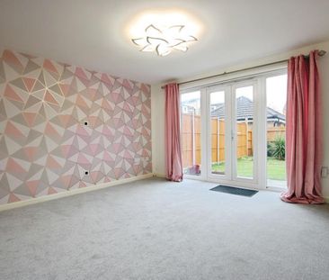 4 bedroom terraced house to rent - Photo 1