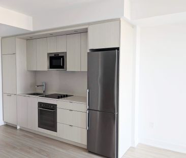For Lease - 20 Inn On The Park Drive Unit# 1839, Toronto, Ontario - Photo 1