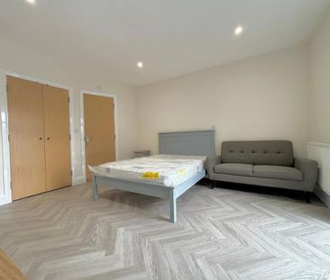 Studio to rent - Photo 3