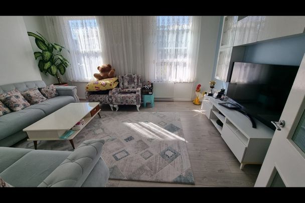 2 Bed Maisonette, Woodstock Road, N4 - Photo 1