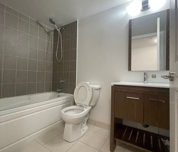 For Lease - 30 Meadowglen Place Unit# 701, Toronto, Ontario - Photo 4