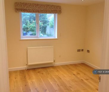 2 bedroom semi-detached house to rent - Photo 2