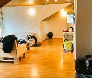 Schöne 4-Zi.-DWG mit prächtiger Weitsicht in Domat/Ems - Foto 4