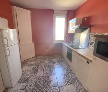 Location Appartement 4 pièces 102m² LE CREUSOT 71200 - Photo 5