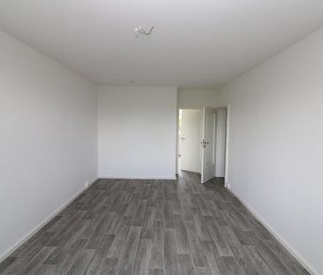 Auf die Plätze…fertig…mieten!!! 3-RW mit Wanne u. Balkon!!! - Foto 1