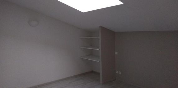 Location Appartement 2 pièces 39m² ALBI 81000 - Photo 2