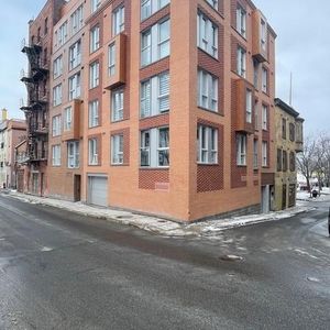 4.5 Construction neuve. RABAIS LOCATION 1500$ VALIDE JUSQU'EN 2026 - Photo 2
