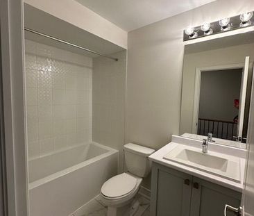 For Lease - 2906 Whites Road, Pickering, Ontario - Photo 6