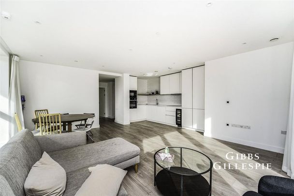 3 bedroom flat to rent - Photo 1