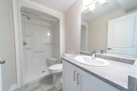 For Lease - 52 Willson Drive, Thorold, Ontario - Photo 5