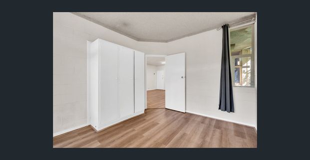 Low Maintenance Unit in Prime Location - Photo 1