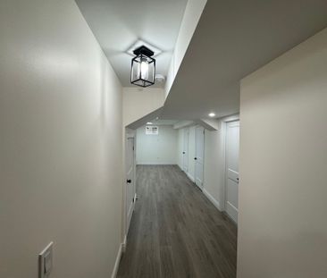 For Lease - 161 Romaneli Crescent Unit# Lower, Bradford West Gwilli... - Photo 2