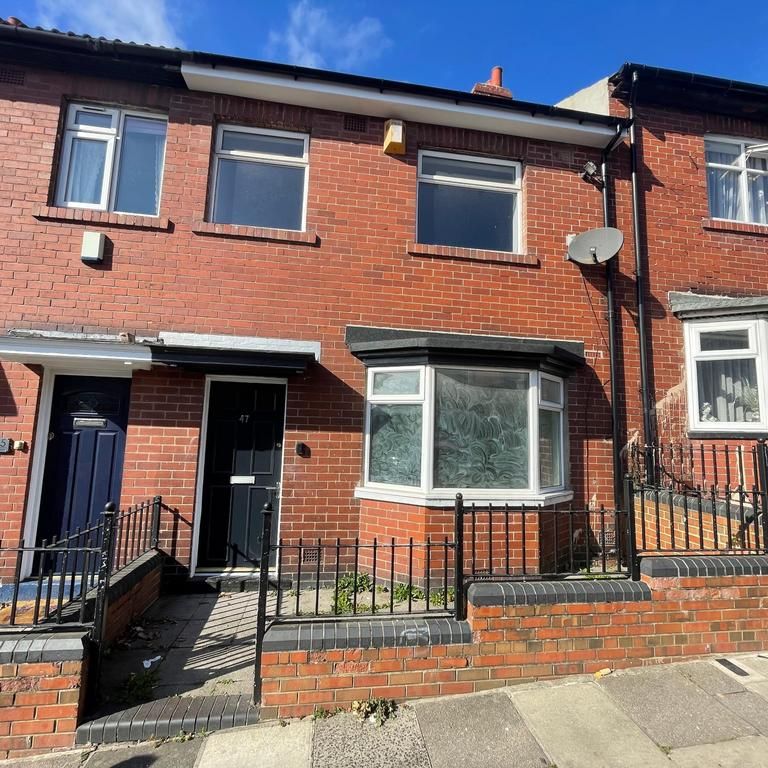 3 bedroom terraced house to rent - Photo 1
