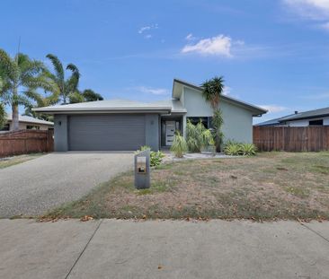 Charming Family Home in Bucasia - Photo 1