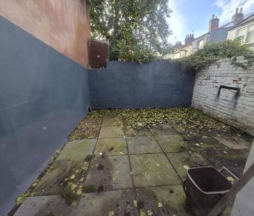 2 bedroom terraced house to rent - Photo 6