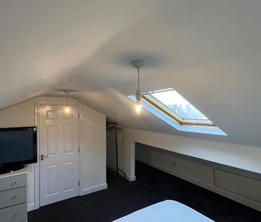 1 bedroom in a house share to rent - Photo 4