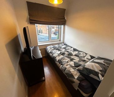 3 bedroom semi-detached house to rent - Photo 6