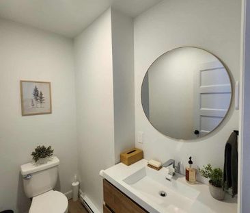 4 ½ à louer — Disponible le 1er juin - 1250 pieds - Photo 2