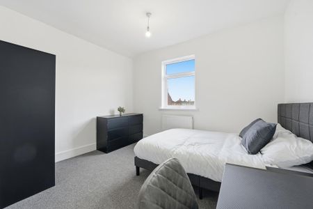 1 bedroom house of multiple occupation to rent - Photo 4