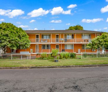 "Charming & Affordable" - Photo 4