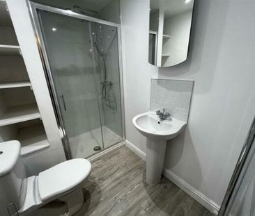 2 bedroom private hall to rent - Photo 2