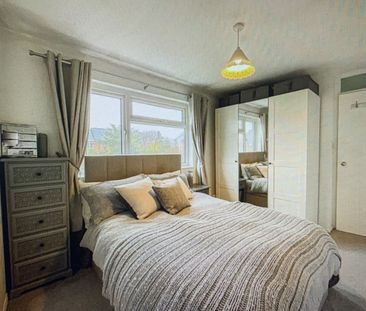 1 Bed Terraced House, Shawley Croft, B27 - Photo 4