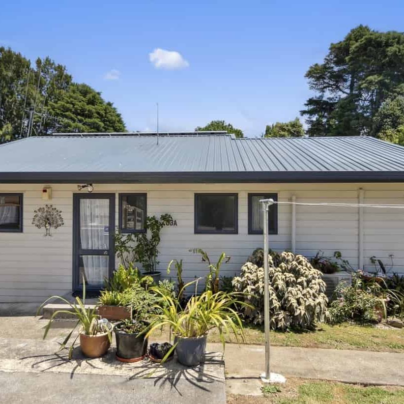 Well-presented two-bedroom home in the heart of Otahuhu - Photo 2