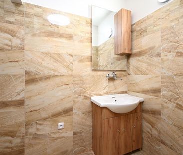 Pronájem bytu 4+kk 100 m² - Fotografie 6