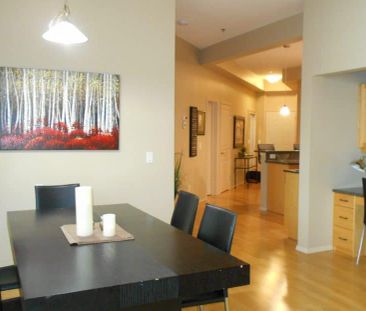 530 – Cozy 2 bed + Den Centrally Located - Photo 1