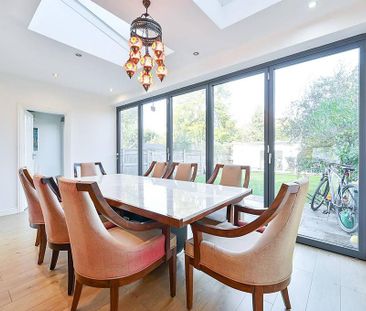 6 bedroom semi-detached house to rent - Photo 5