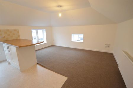 2 bed flat to rent in Merchant House, Leominster, HR6 - Photo 5