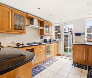 Available unfurnished from 01/07/2026 - Photo 3