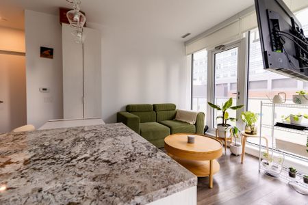 For Lease - 197 Yonge Street Unit# 1105, Toronto, Ontario - Photo 2