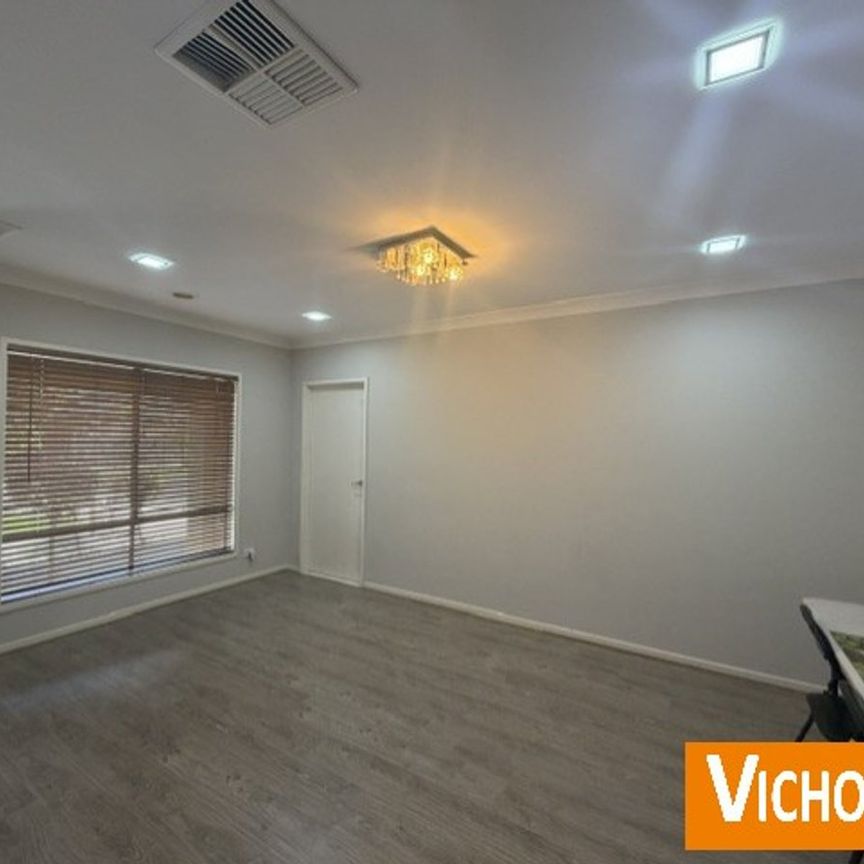 Spacious & Excellent Location - Photo 1