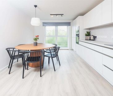 1 bedroom in a flat share to rent - Photo 1