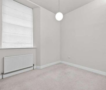 Craigie Drive, Plymouth, PL1 - Photo 2