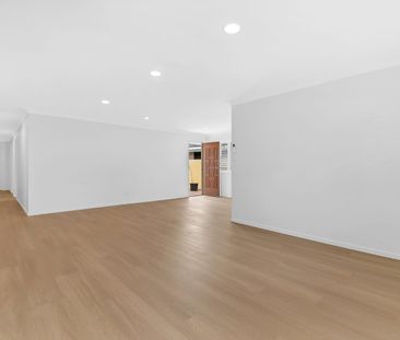 Isle of Capri Costal Living with Pool - Photo 3