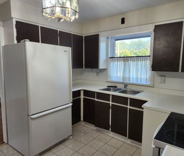 For Lease - 95 Almore Avenue, Toronto, Ontario - Photo 4