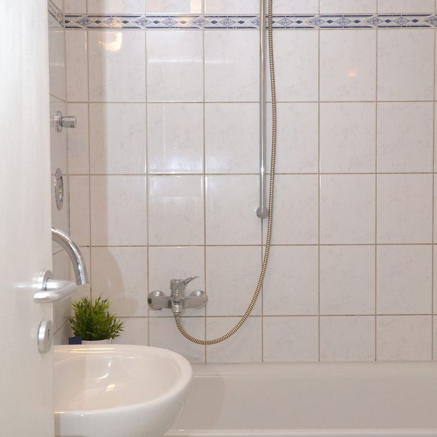 Schicke 3-Zimmer Balkon-Whg. mit 2 getrennten Schlafmöglichkeiten - Photo 1