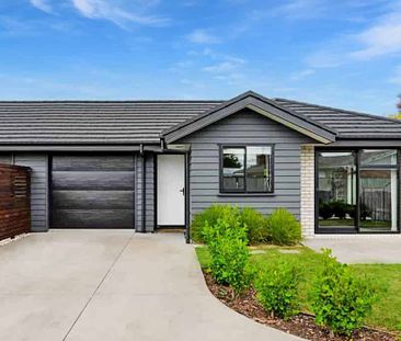 1/1136A Heaphy Terrace - Photo 1