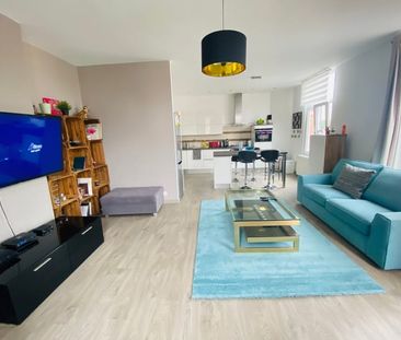 Appartement te huur - Photo 1