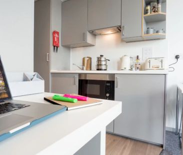 Standard Studio - Photo 3