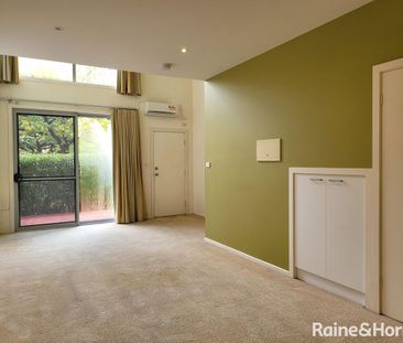 5/30 Ijong Street, Braddon, ACT 2612 - Photo 4